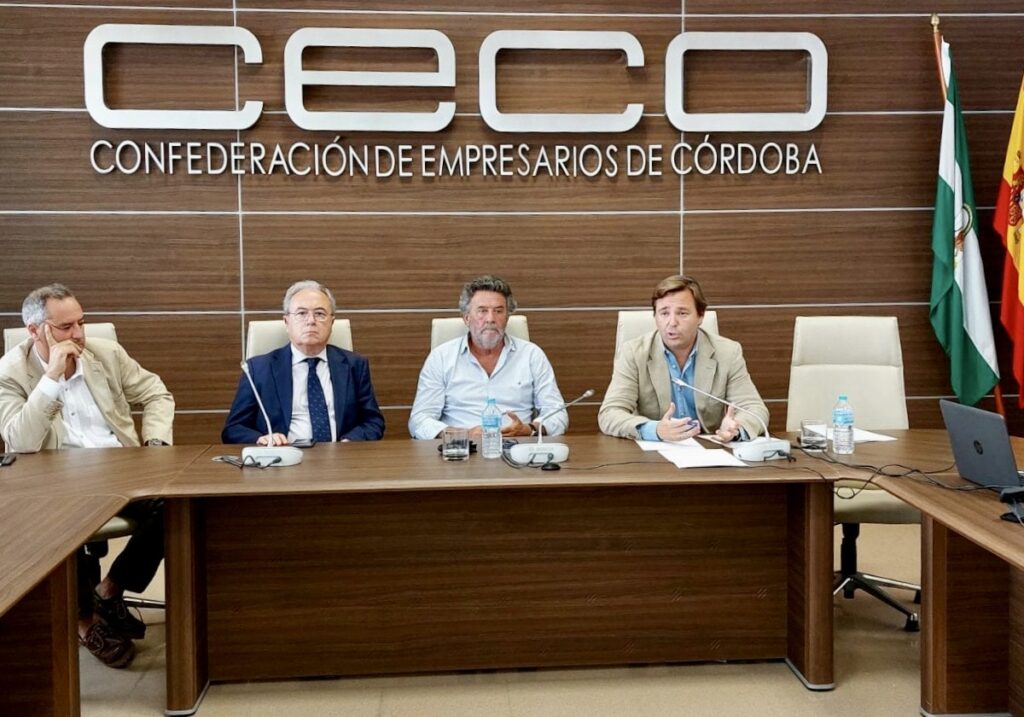 Nuevos colectivos se suman a la reclamación de la mejora de la infraestructura eléctrica de Córdoba