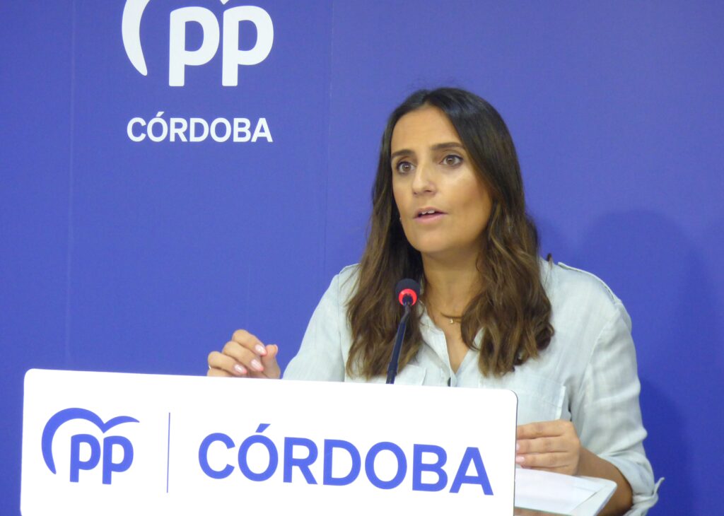 Jurado: “El Gobierno de Juanma Moreno baja impuestos y ayuda a familias y a trabajadores con deducciones fiscales en la Renta”